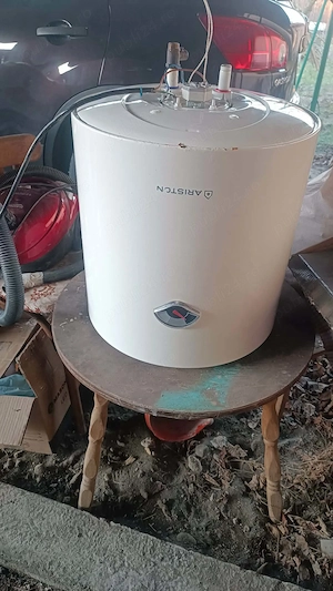 Boiler electric Ariston 50 litri de vanzare. 