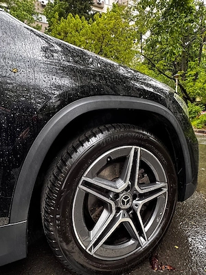 Mercedes-Benz GLA 250 4MATIC, AMG Line, Panoramic - imagine 4