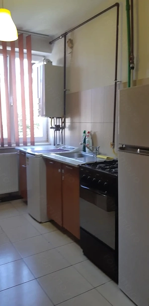 zona Balcescu- str Victor Babes, la 5 min de universitate - imagine 4