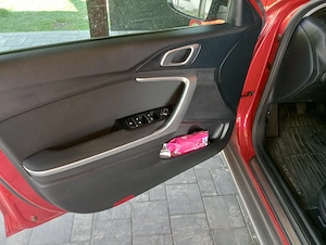 Vand Kia Xceed  - imagine 2