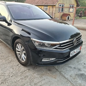 Volkswagen Passat 2023 manual 2 litri diesel 150 HP - imagine 8
