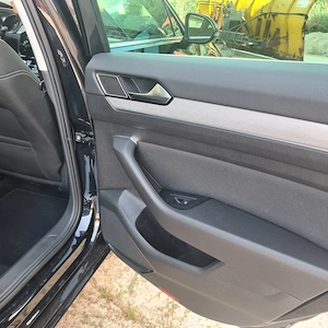 Volkswagen Passat 2023 manual 2 litri diesel 150 HP - imagine 9