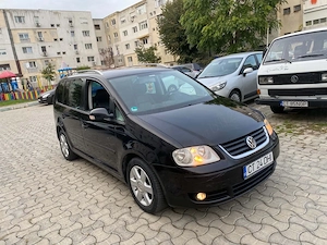 vând Volkswagen Turan 2000 520 diesel stare impecabilă - imagine 2