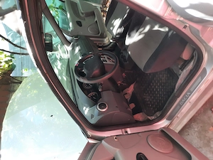 Vând Dacia Logan bine intretinuta cu piese noi UNIC PROPRIETAR - imagine 3
