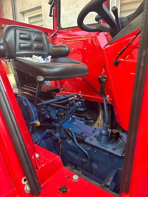 Tractor 445 - imagine 2