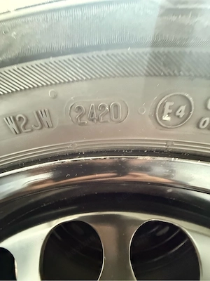 jante originale Volkswagen R16 , 5x112 Et 41cu cauciucuri Barum Polaris5  205/55 R16  H - imagine 4