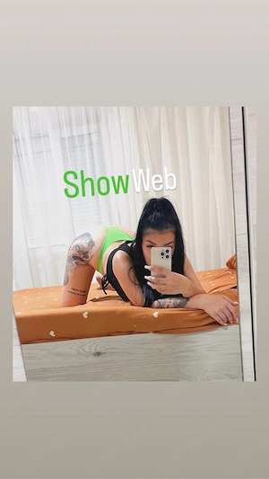 Show web, sexting, poze si videoclipuri