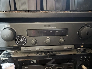 amplificator Philips 70FA920 defect