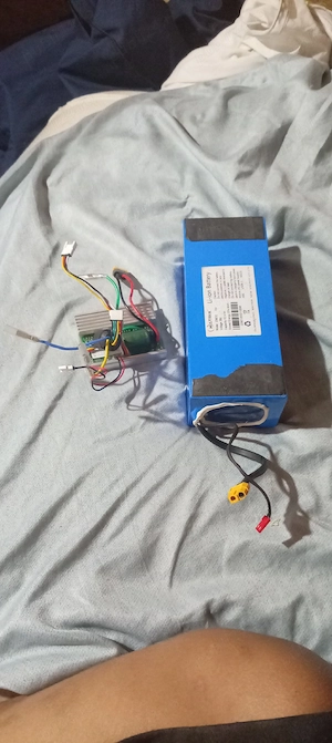 vand baterie si controller trotineta electrica 
