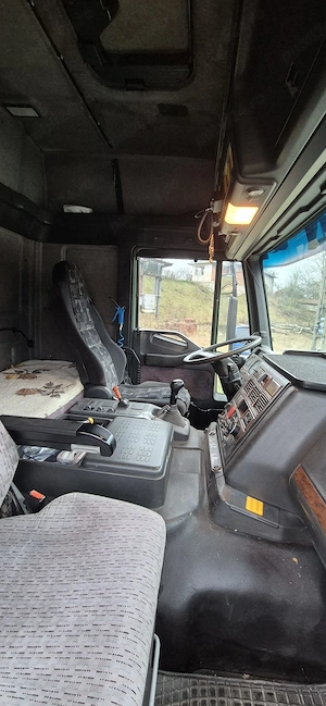 Vand camion forestier IVECO TRAKKER - imagine 5