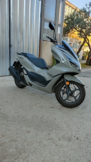 Honda PCX 125 Abs Esp Hstc 2024 - imagine 5