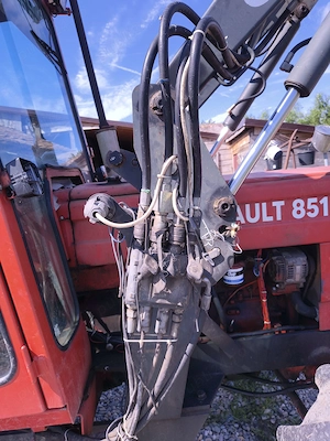 Vand tractor Renault 851-4 - imagine 3