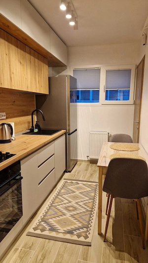 Inchiriez apartament cu 2 camere - imagine 5
