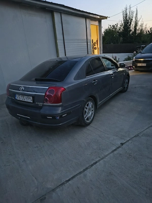 De vânzare Toyota avensis 2013disel 2.0 - imagine 2