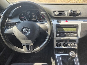 VW Passat B6 Break 2010   1.6 TDI   105 cp - imagine 8