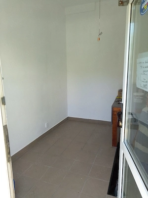 inchiriez spatiu comercial  - imagine 2