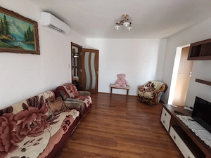 Apartament 2 camere în Craiovița Nouă semidecomandat stare bună nou renovat centrala termică - imagine 4