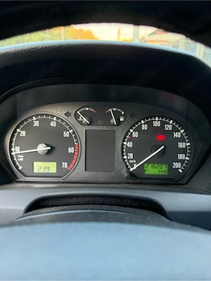 Vând Skoda Fabia 1.2 Benzina  - imagine 5