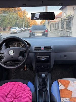 Vând Skoda Fabia 1.2 Benzina  - imagine 4