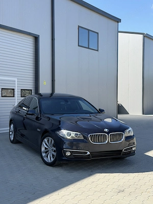 BMW Seria 5 F10 530D