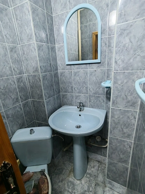 Apartament de inchiriat 3 camere Comanesti,recent renovat - imagine 5
