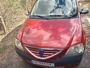 Vând Dacia Logan 