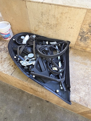 Luneta,geam spate,accesorii usa spate Nissan Juke 2010>2018. - imagine 5