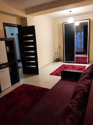Inchiriez apartament 2 camere decomandat cu centrala proprie si aer conditionat. - imagine 4