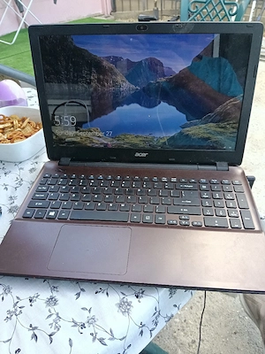 Vind Leptop Acer  - imagine 3