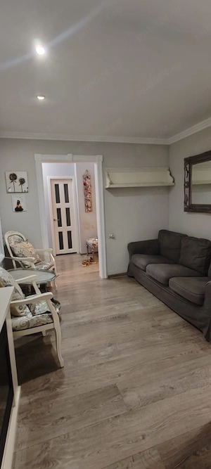 Vând apartament 3 camere 