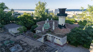 Vand fostul BAR ORIENT din MAMAIA avand teren 4371m, langa Vila Regala ( Regina Maria) - imagine 4