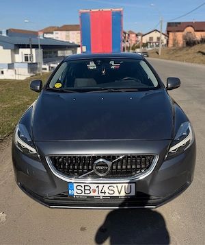 vând volvo v40 2017 - imagine 3