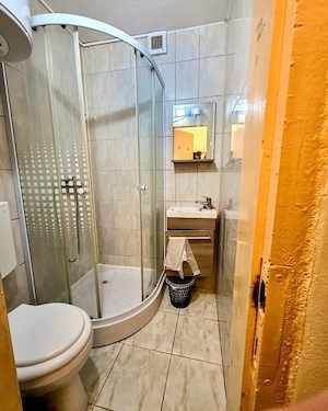 🏡 Iosefin | Garsonieră 14 mp – 30.900 € (neg.), complet mobilată și utilată - imagine 6