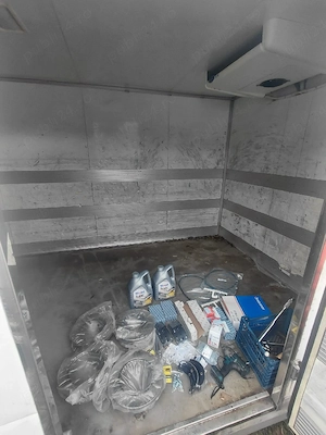 Mercedes sprinter 413 izoterma cu lift  - imagine 7