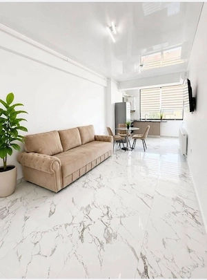 Apartament modern și luminos de vânzare  - imagine 2