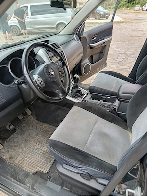 Suzuki Grand Vitara 1.9 td - imagine 2