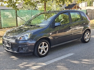 Ford Fiesta 1.3 benzina * masina de oras * aer conditionat * - imagine 2