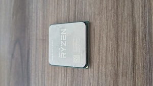 vand procesor Ryzen 7 2700x utilizat
