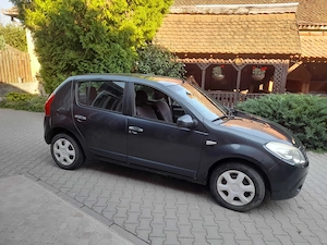De vânzare Dacia Sandero - imagine 2