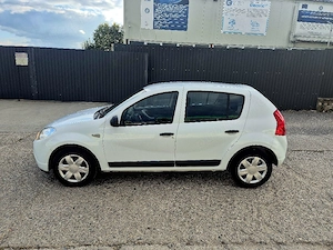 Dacia Sandero 2009 27000km - imagine 3