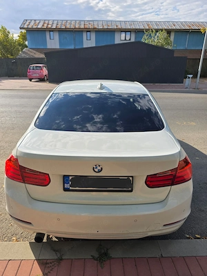 BMW Seria 3 320i - imagine 5