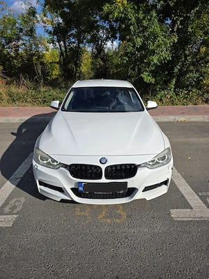 BMW Seria 3 320i
