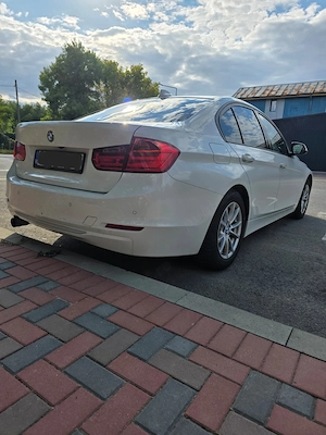BMW Seria 3 320i - imagine 6