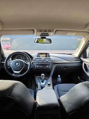 BMW Seria 3 320i - imagine 7