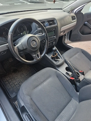 Vand  VW Jetta  - imagine 6