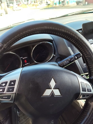 Mitsubishi ASX 1.8 TDI 2012 - imagine 4