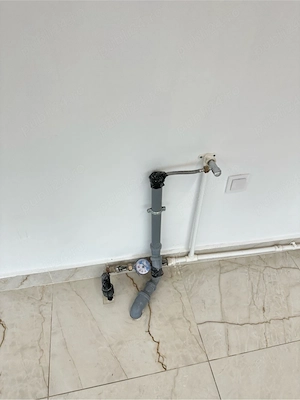 Proprietar închiriez spatiu comercial ultracentral stradal  - imagine 6