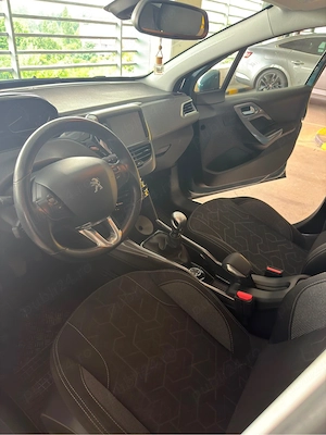 Peugeot 2008 - imagine 4