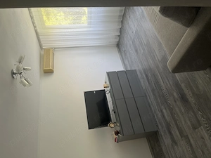 Închiriez apartament 2 camere  - imagine 2