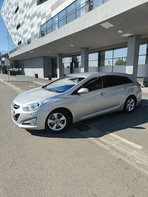 Hyundai i40 Hyundai i40 CW 1.7 CRDi Style   136 CP   202.000 km - imagine 2